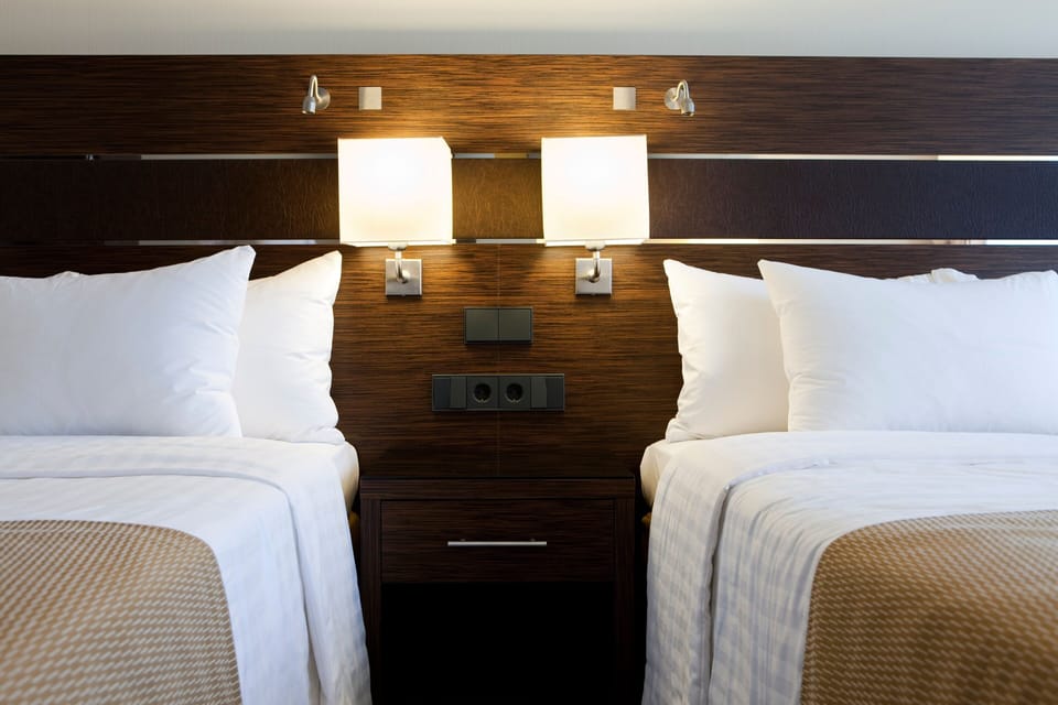 1 bedroom, hypo-allergenic bedding, minibar, in-room safe