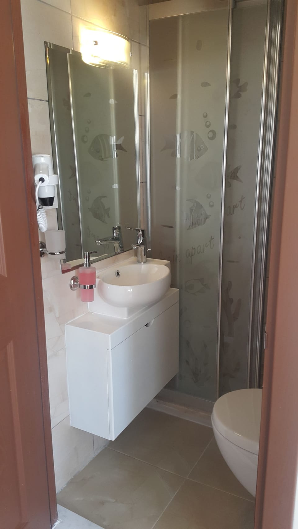 Double or Twin Room | Bathroom | Shower, hair dryer, slippers, towels