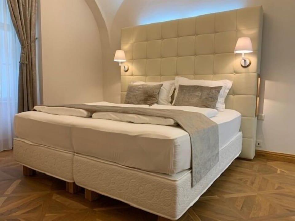 Family Apartment (separate bedroom, park view ) | Premium bedding, memory foam beds, minibar, in-room safe