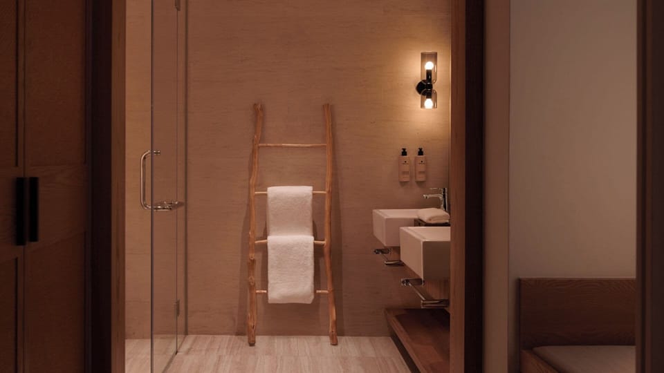 Couple Suite with Pool Access | Bathroom | Separate tub and shower, rainfall showerhead, free toiletries