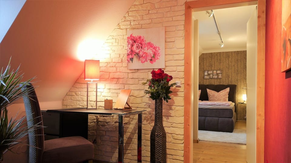 Grand Suite | Minibar, rollaway beds, free WiFi, bed sheets