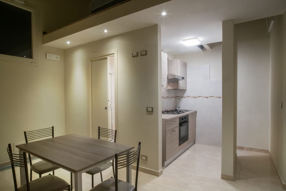 Duplex (Camera 5) | In-room dining