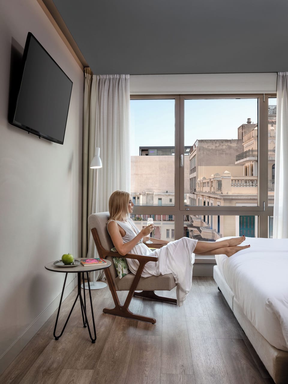 Superior Room, City View (Large King Room) | Minibar, in-room safe, desk, laptop workspace