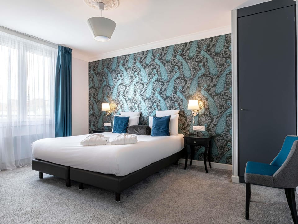 Privilege, Room, 1 Double Bed | Premium bedding, in-room safe, desk, soundproofing