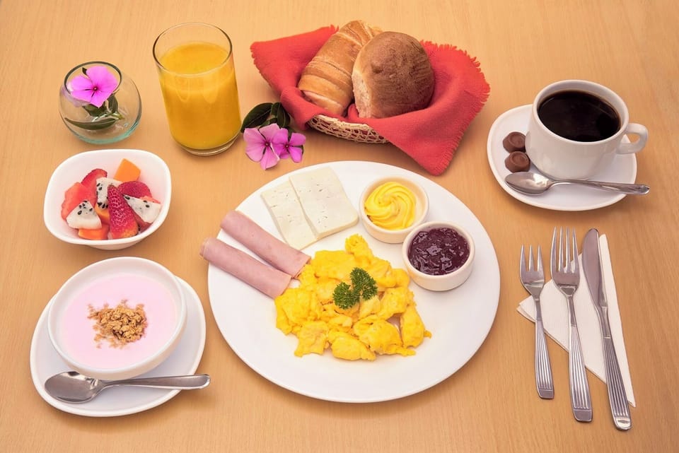Free daily full breakfast