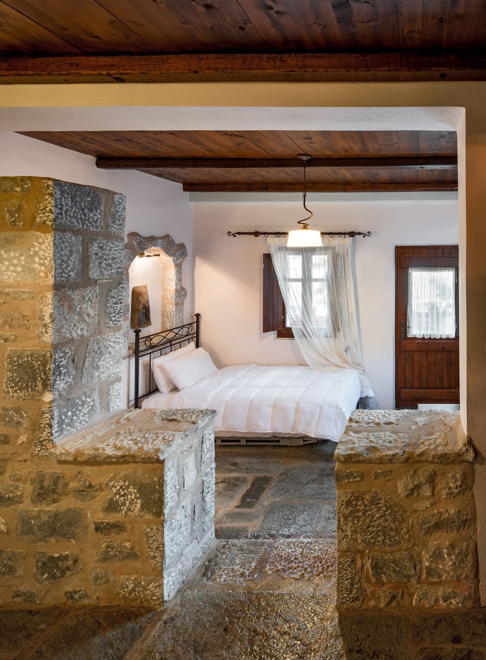 Quadruple Room | Desk, soundproofing, iron/ironing board, free WiFi