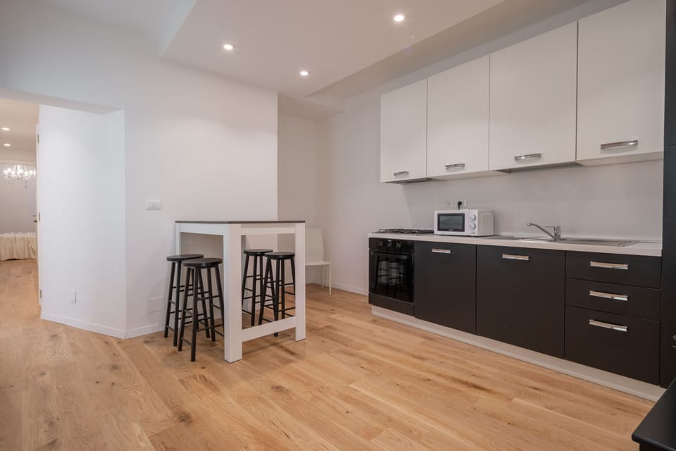Apartment, 2 Bedrooms, Terrace (Check-in online) | Private kitchen | Full-size fridge, microwave, oven, stovetop