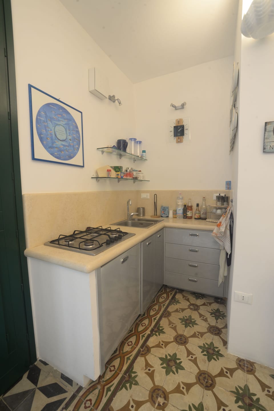 Design Apartment | Private kitchen | Fridge, coffee/tea maker, cookware/dishes/utensils