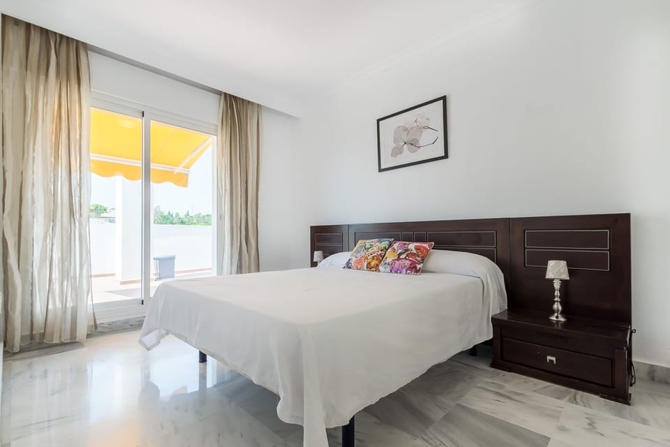 Apartment, 3 Bedrooms, 2 Bathrooms | 3 bedrooms, blackout drapes, free WiFi