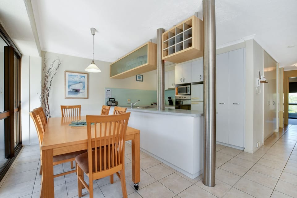 Apt 5 - 2 Bed 2 Bath | Private kitchen | Fridge, stovetop, dishwasher, electric kettle