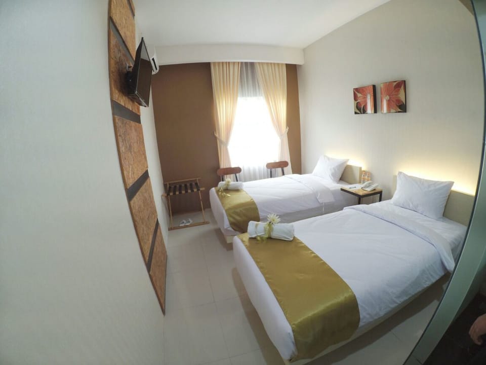 Hasanah Room Only | Desk, blackout drapes, soundproofing, iron/ironing board