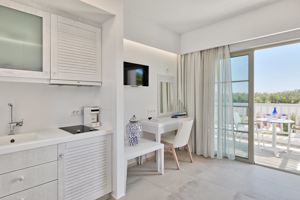 Villa, Garden View (Split Level) | Private kitchenette | Fridge, espresso maker, coffee/tea maker, electric kettle