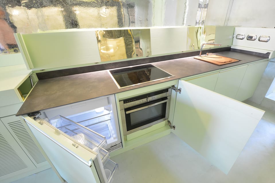 Apartment, 1 Bedroom | Private kitchenette | Fridge, microwave, oven, stovetop