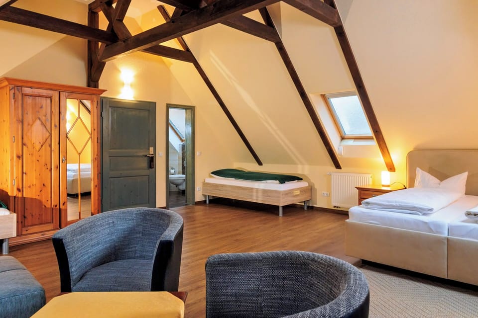 Family Quadruple Room | Individually furnished, free WiFi, bed sheets