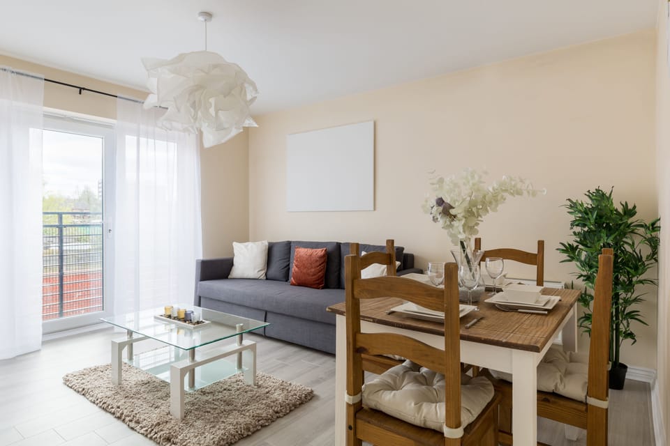 Family Apartment, 2 Bedrooms | Living room | Flat-screen TV