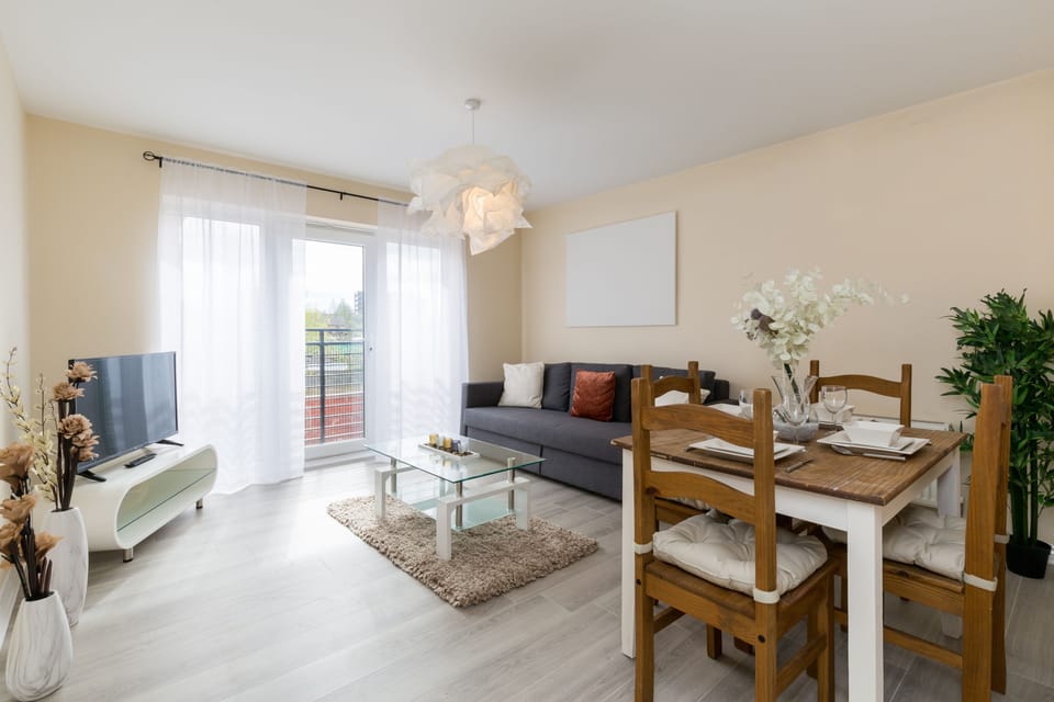 Family Apartment, 2 Bedrooms | Living area | Flat-screen TV