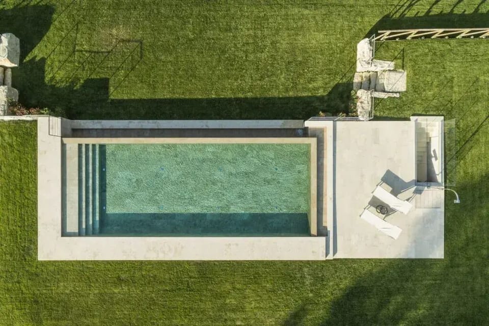 Deluxe Villa, Ensuite | Outdoor pool | Seasonal outdoor pool, a heated pool