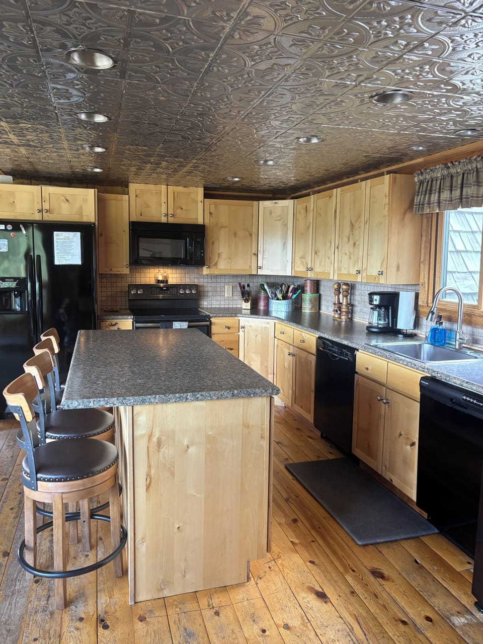 Guest Kitchen