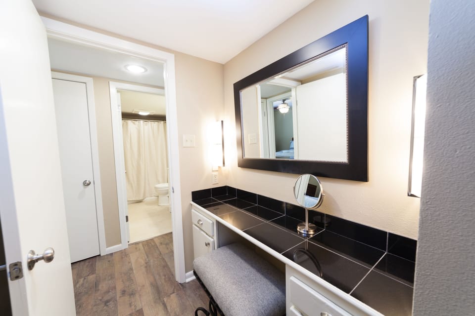The changing area is perfect for getting ready for a night out!