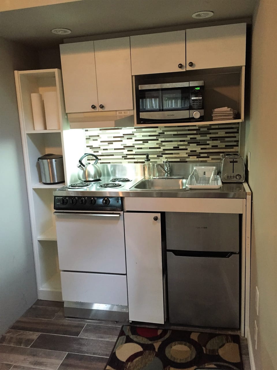 Full small size kitchen