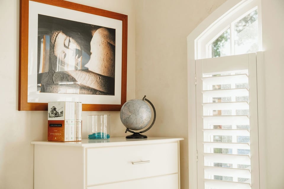 Front bedroom with original window design