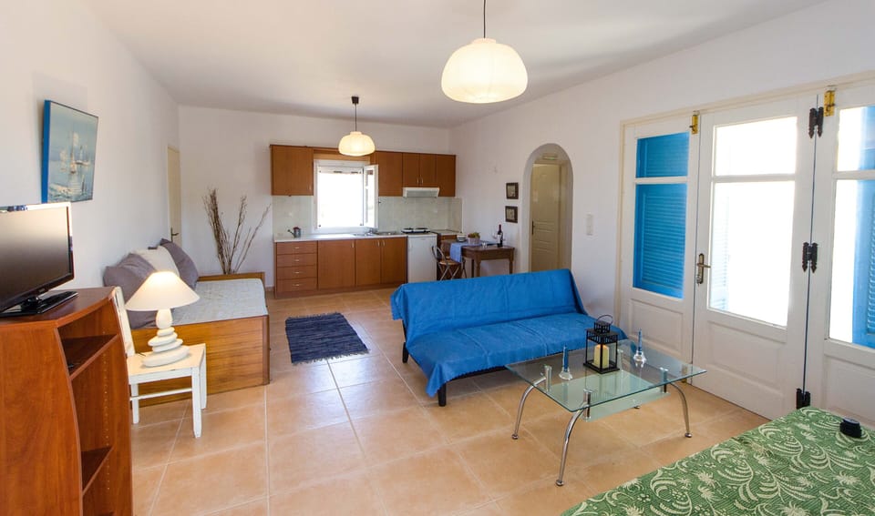 Apollon aprt. ground floor, living room