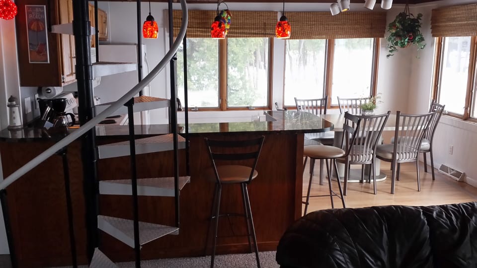 Dining table and counter eating options with a spectacular view!