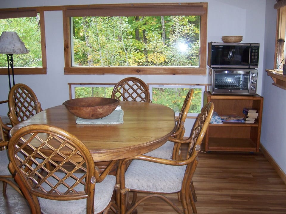 Comfortable dining for family meals