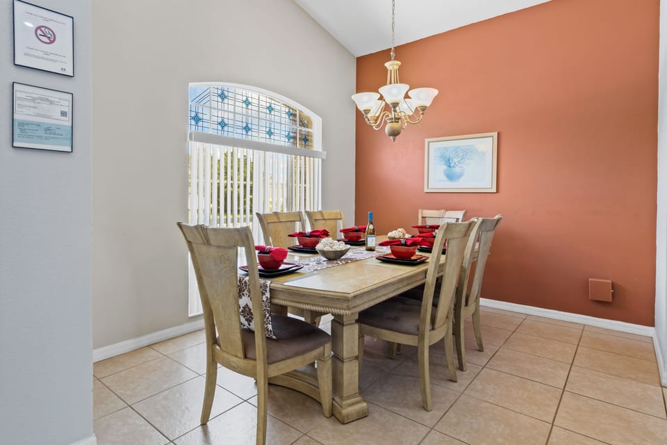 Cozy dining room for that special occasion