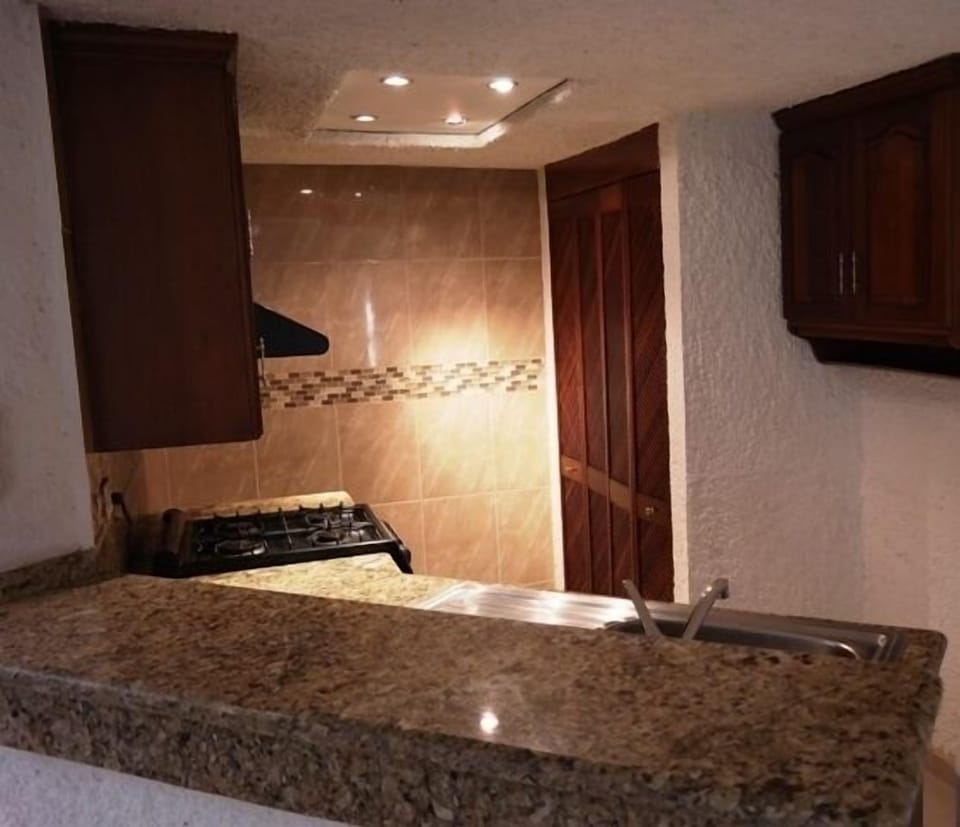 Full Kitchen - High class