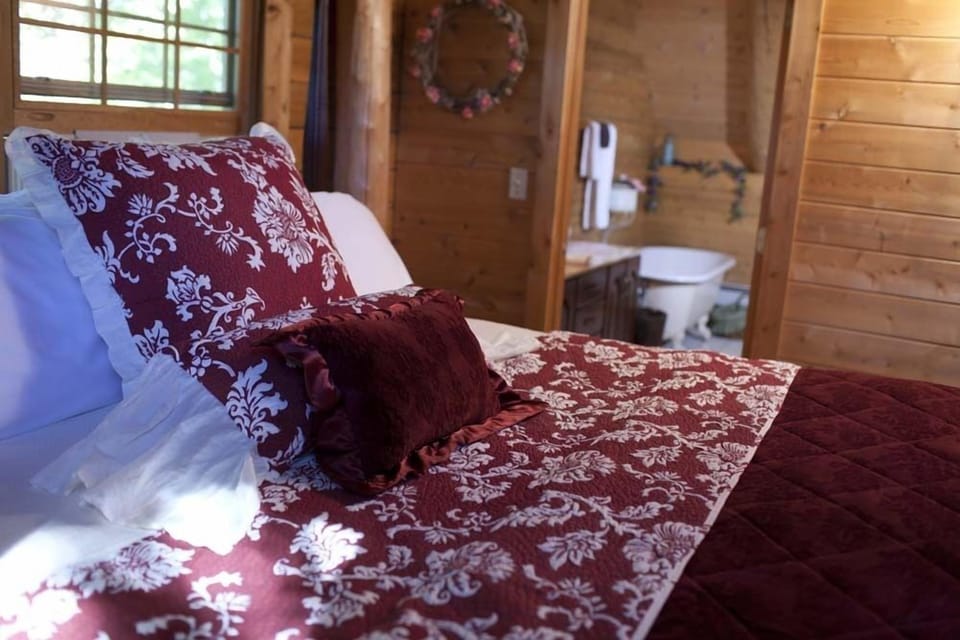 King Poster bed
