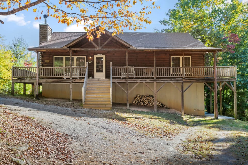 Front of cabin with wrap around deck