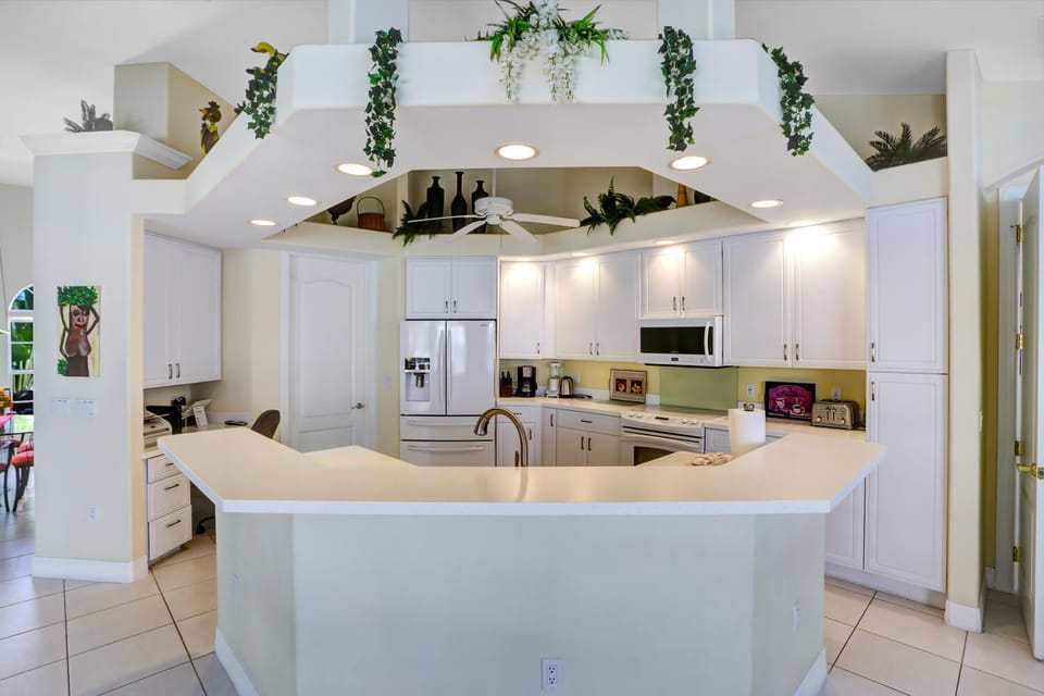 Vacanza Rentals - Villa Bel Air kitchen