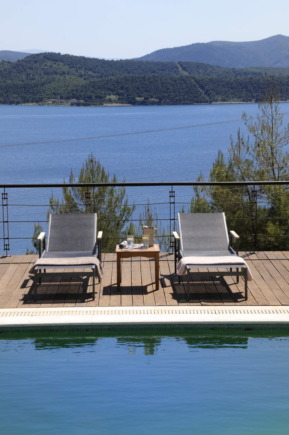 Sun bathing above the sea level