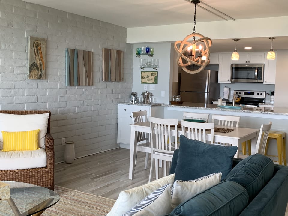 Open and spacious common area