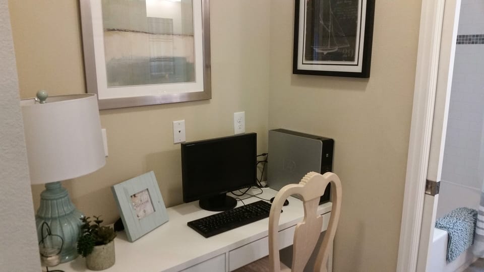 Office nook with Computer off kitchen