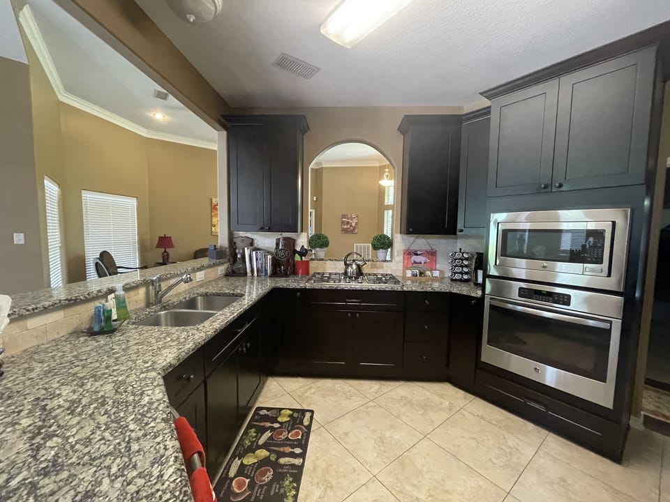 Beautiful kitchen to make memories cooking with family or friends!
