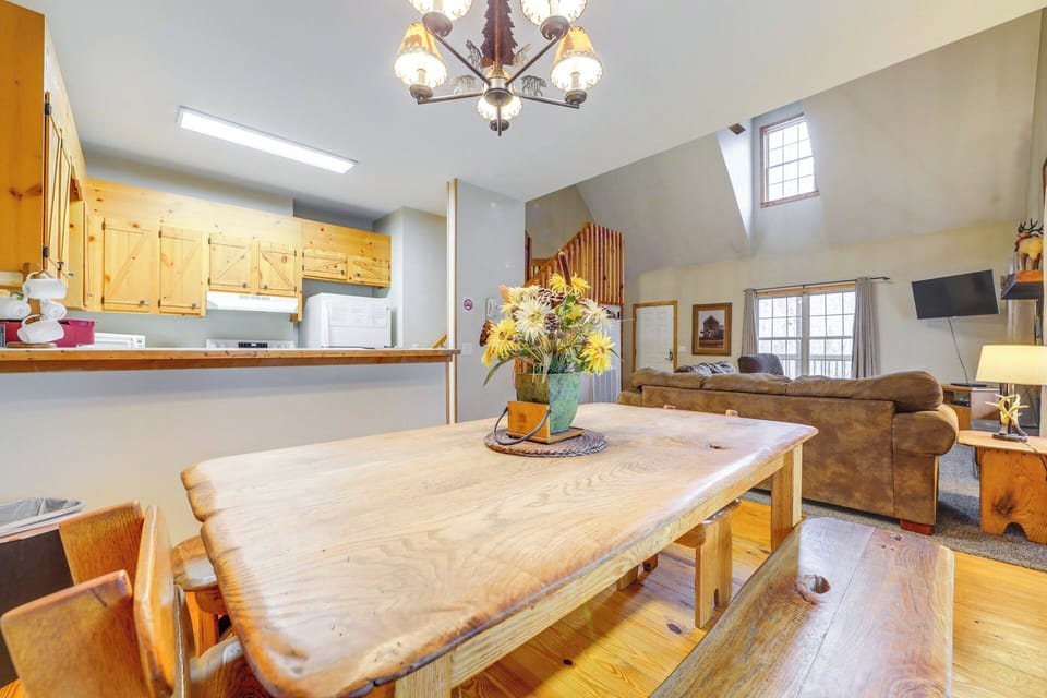 Dining Room - Seating for 8