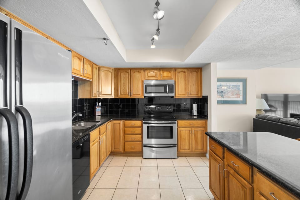 Easy serving from kitchen to dining and living areas