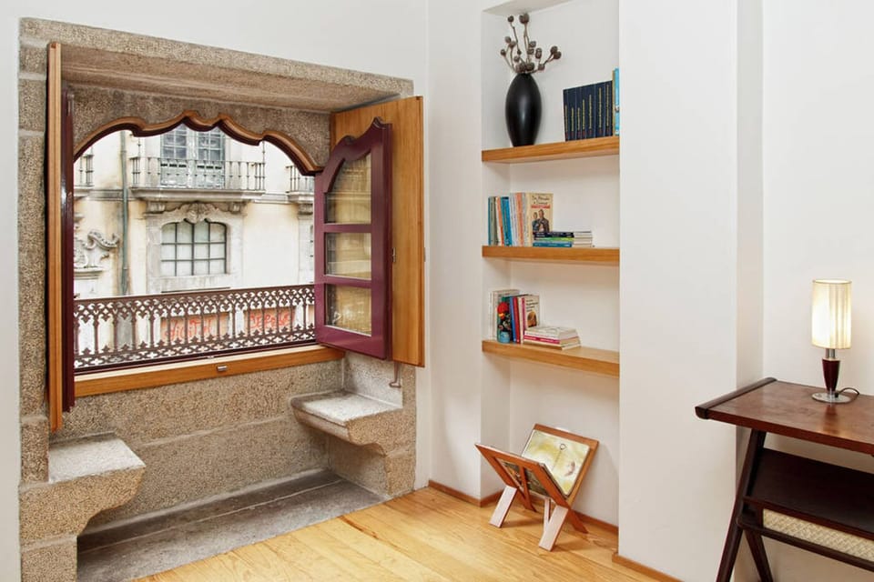The windows and Loveseats