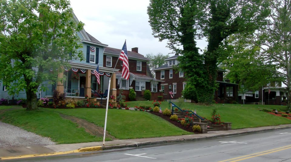 View from across the street on Broad Avenue.