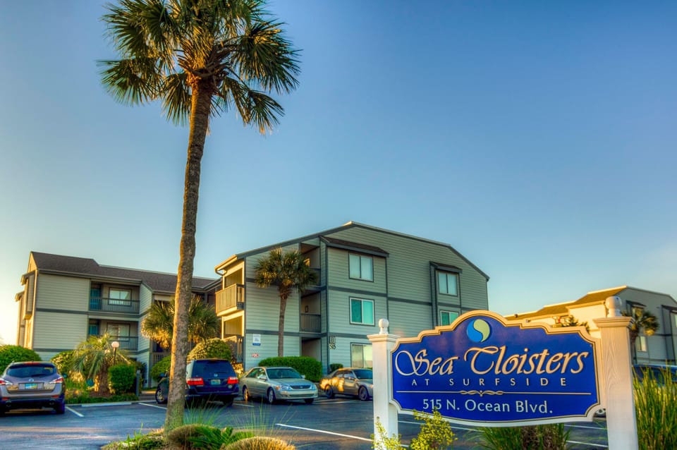 Located in the desirable Sea Cloisters Community in Surfside Beach