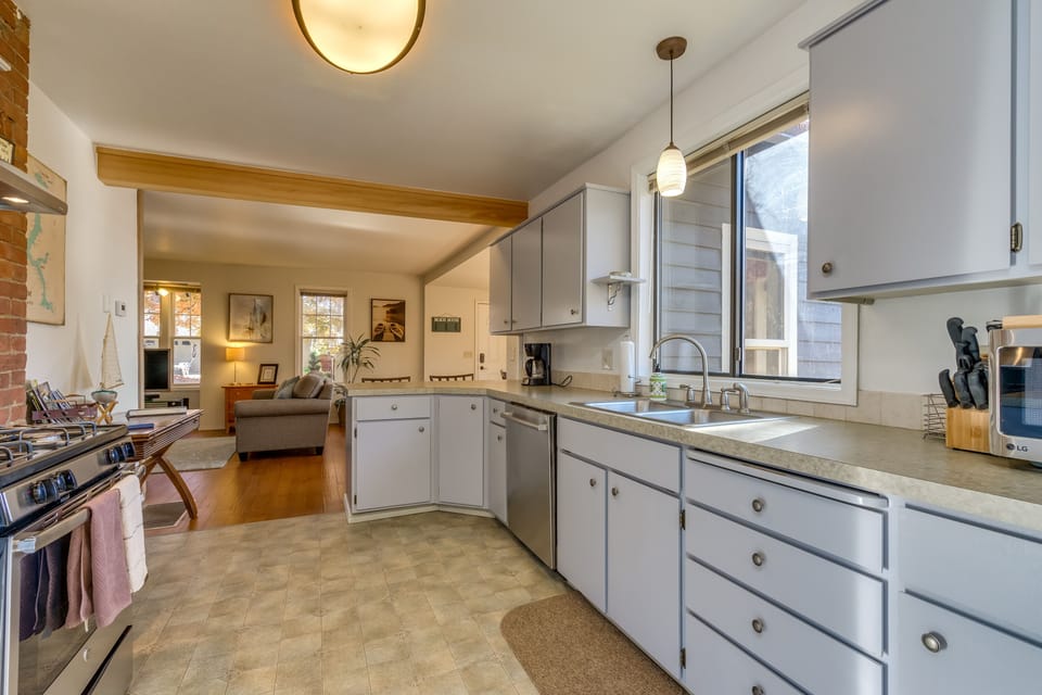 Fully Stocked Kitchen - looking into the living room