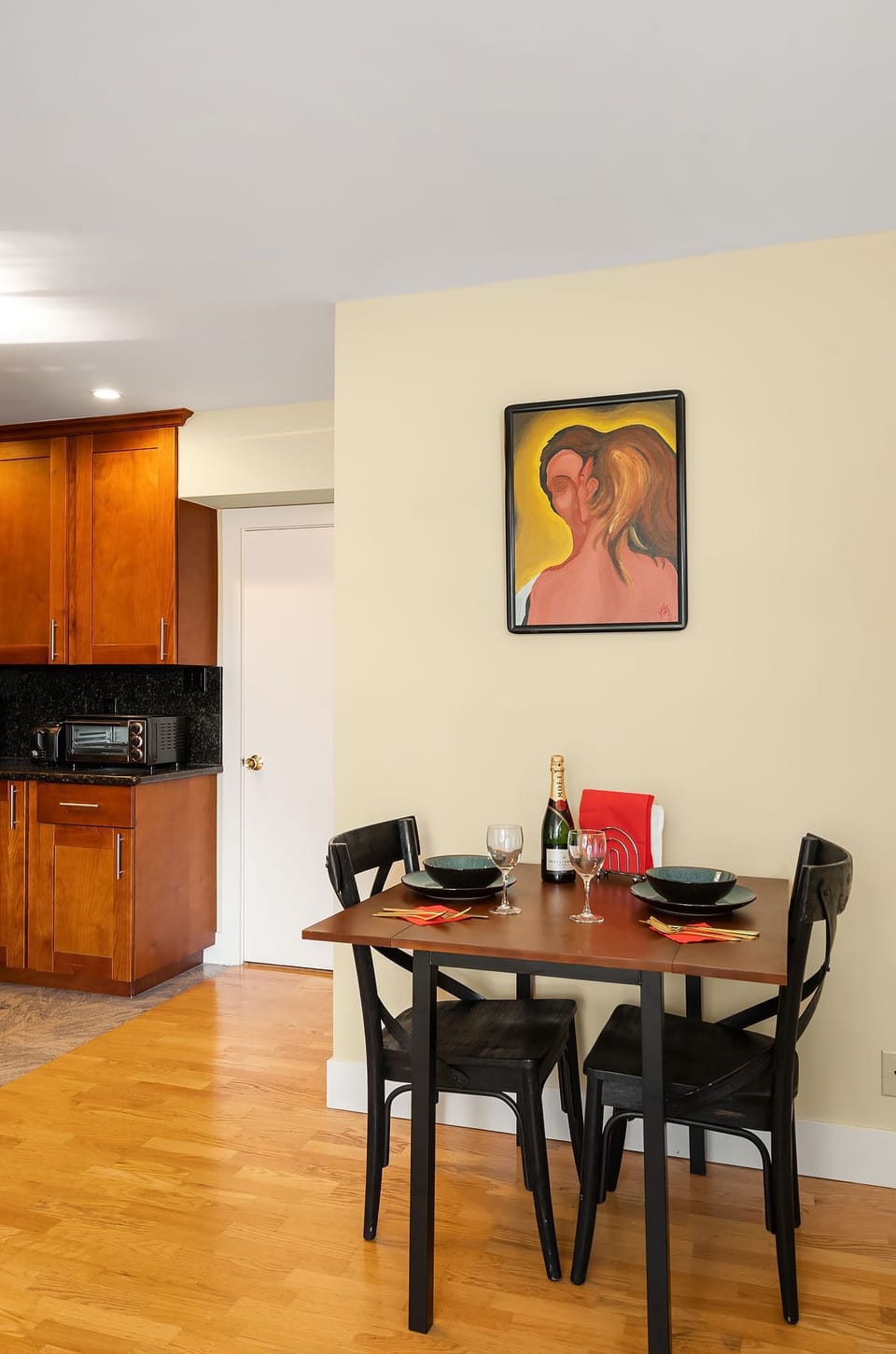 Adjoining dinette table
