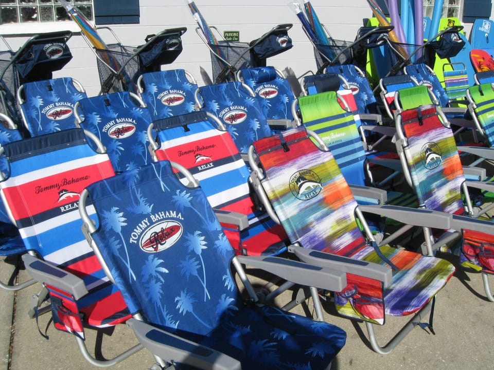 Everything needed for a great beach day! Great beach vacations start right here!