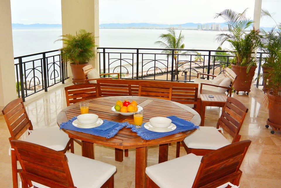 Enjoy breakfast at your private dining area on your balcony.