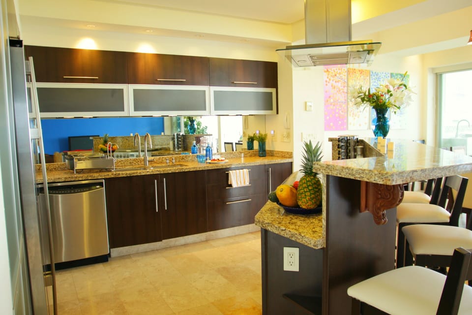 When you feel like it, a fully equipped kitchen is at your disposal.