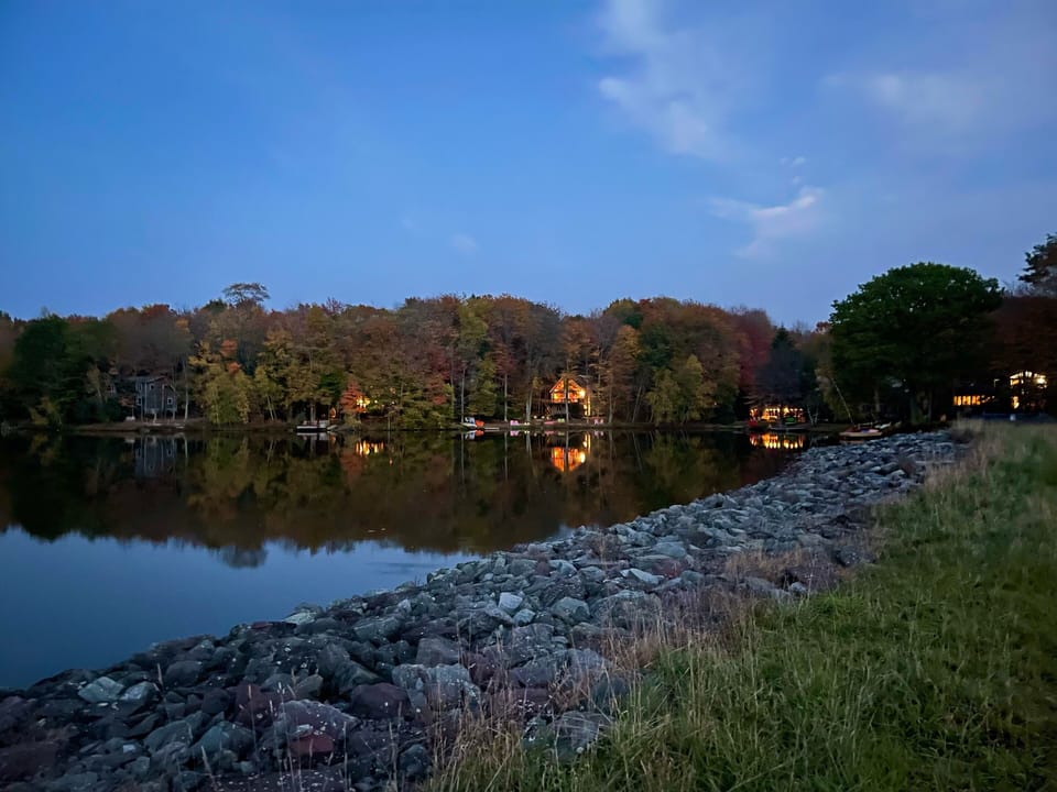 Lake nights… 🧡