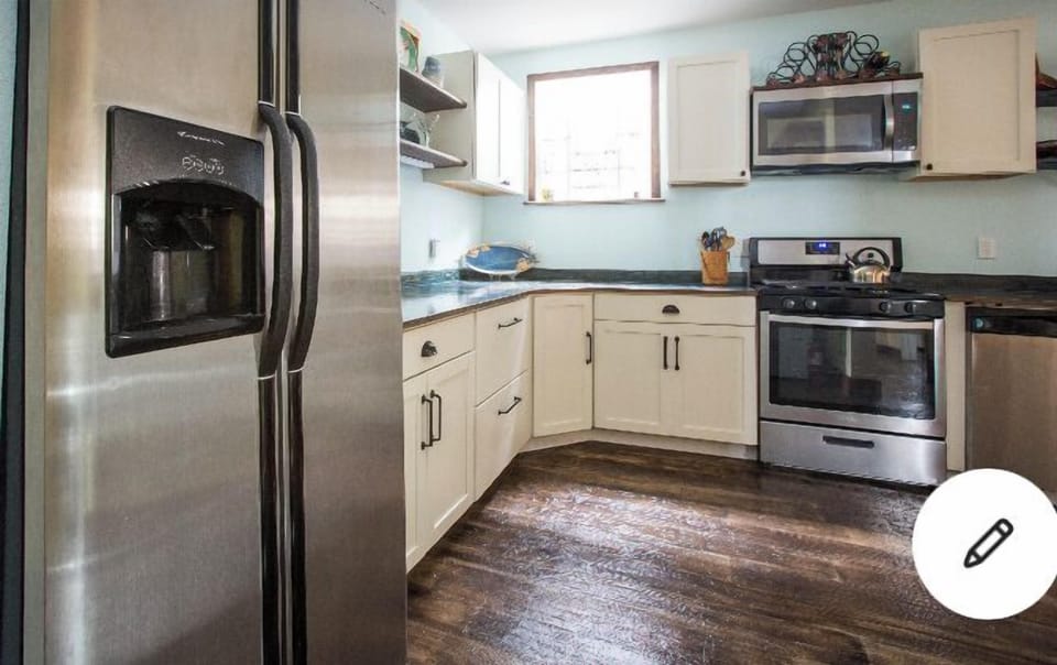 Large kitchen 