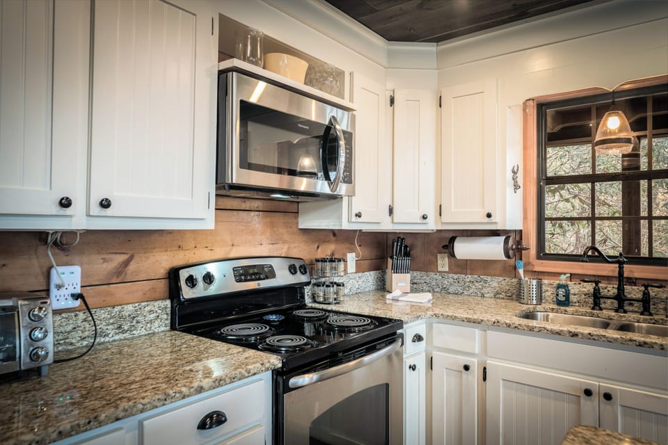 Fully equipped kitchen
